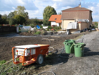 RD Brand&yacute;s nad Labem cementobentonitov&aacute; v&yacute;plň vrtu