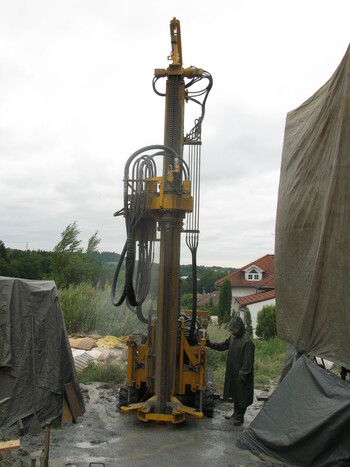 RD Petř&iacute;kov vrtan&aacute; studna